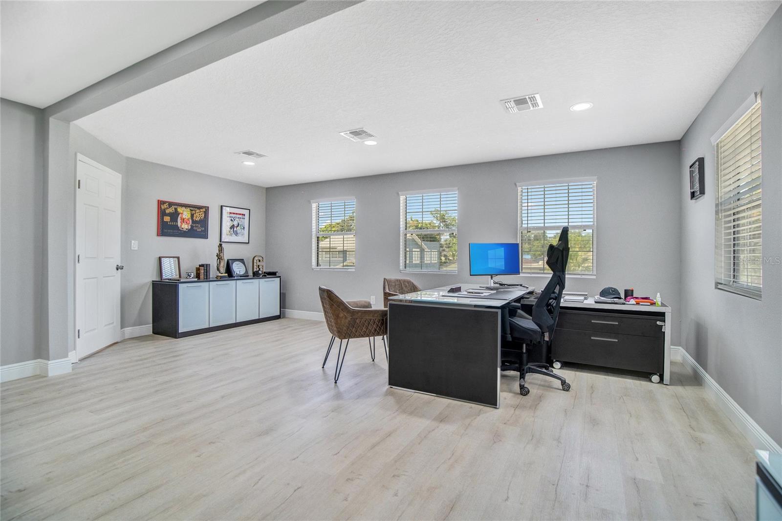 CONCORD PARK 1ST ADD - Commercial Sale