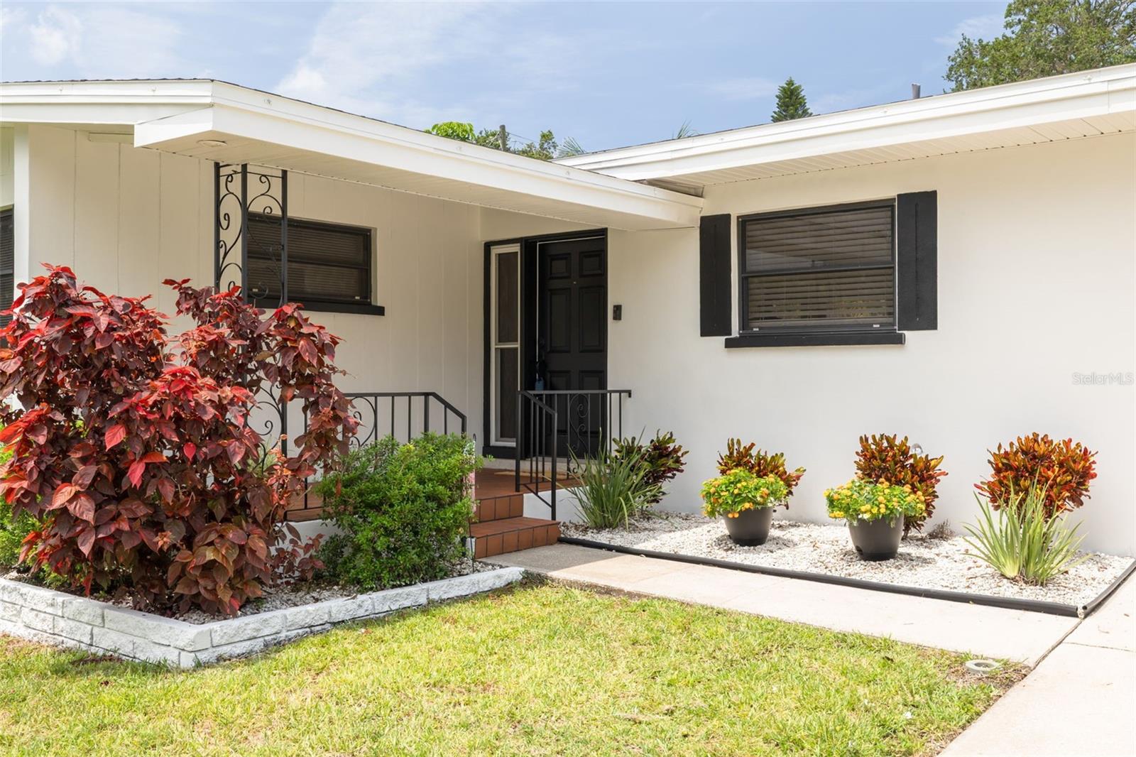 1322 BYRON DRIVE