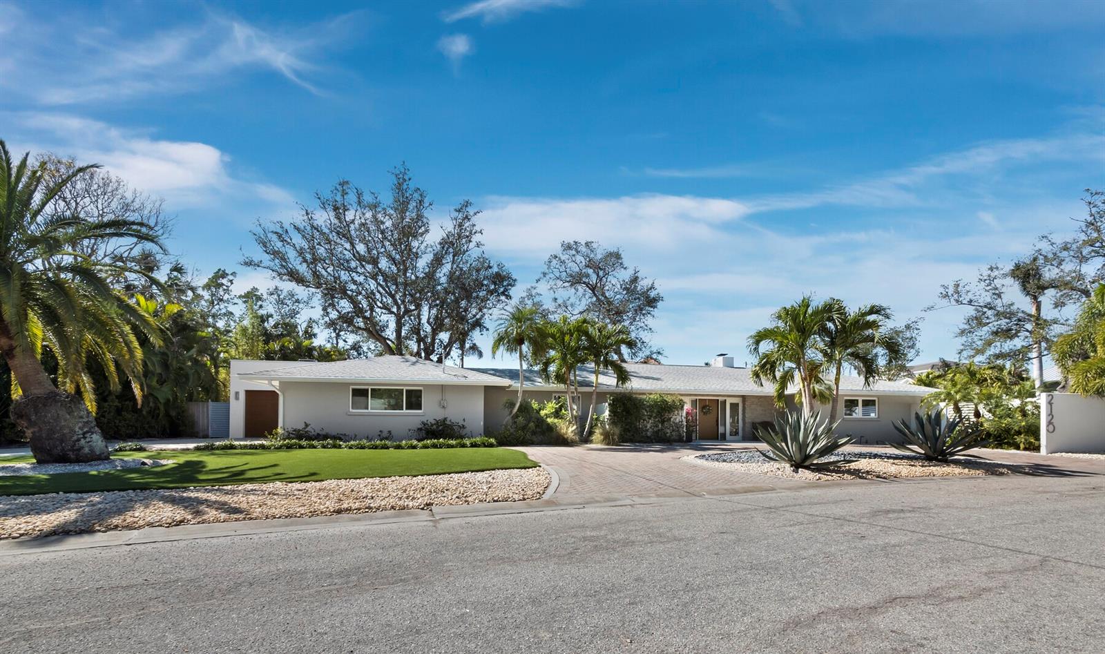 2120 ORIOLE DRIVE