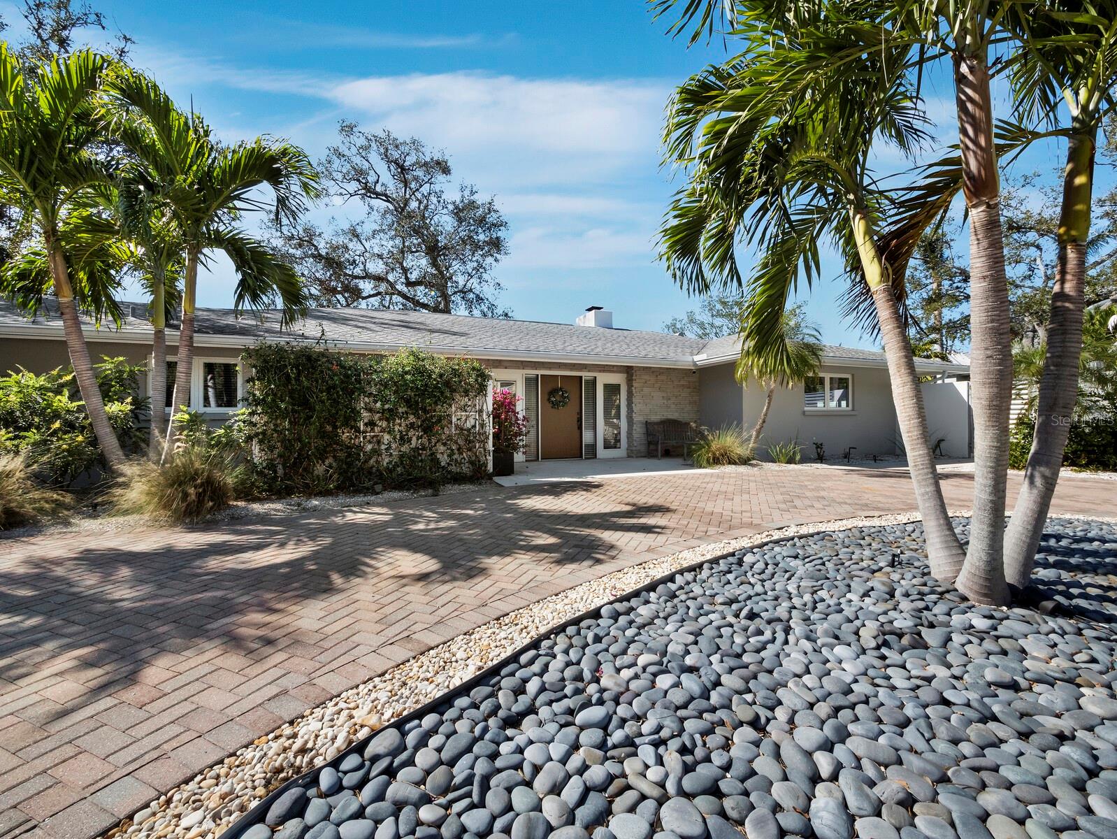 2120 ORIOLE DRIVE