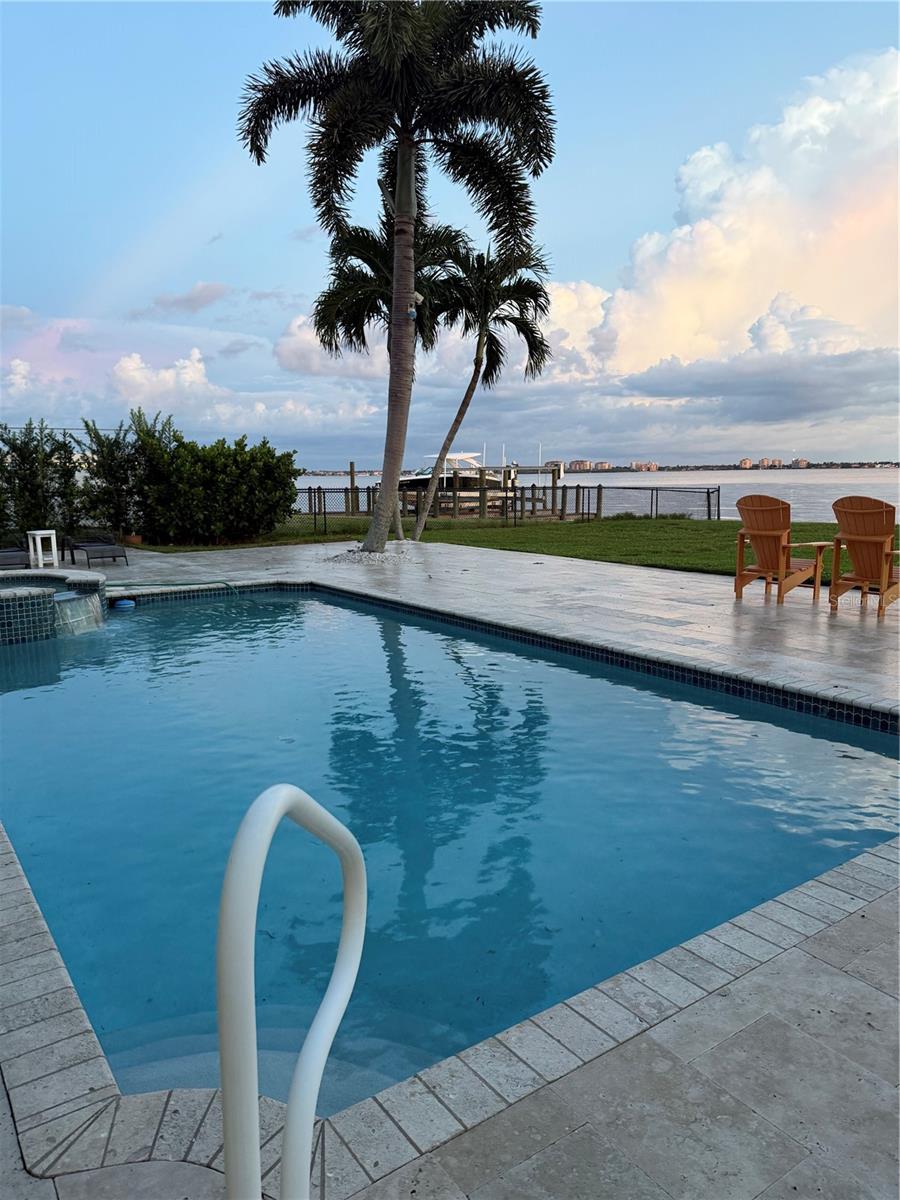 264 BAYSHORE DRIVE