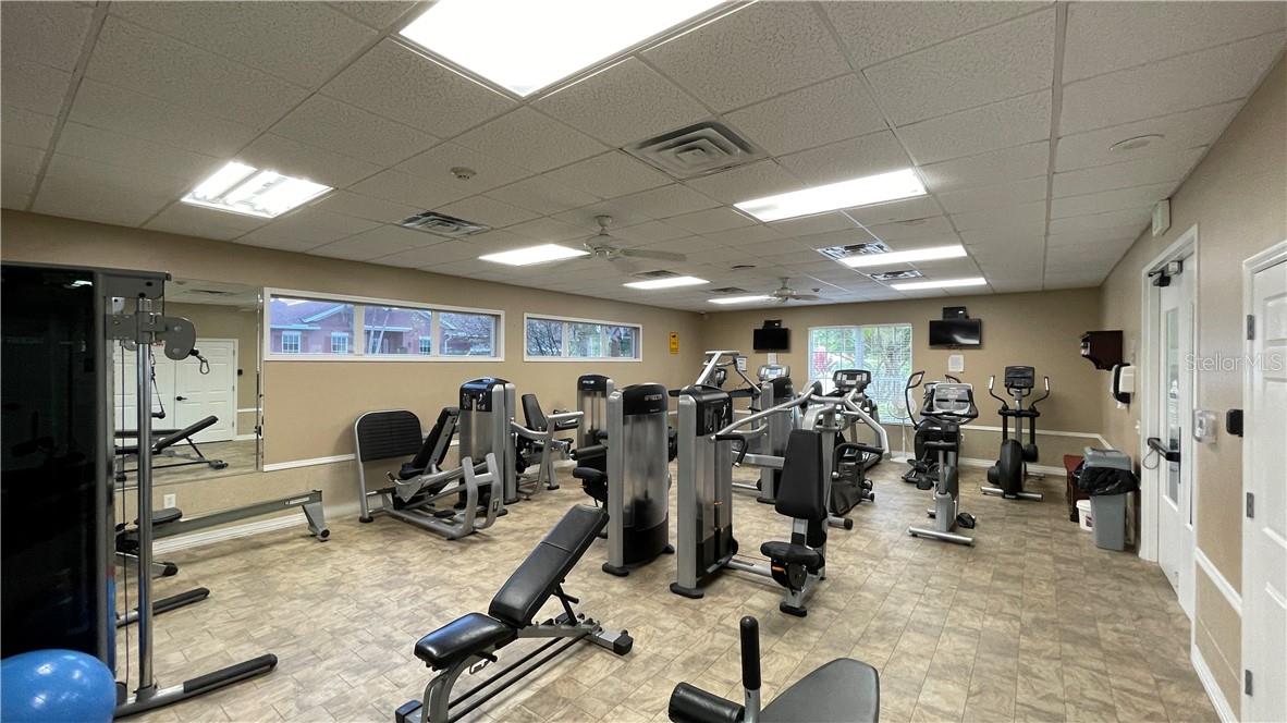 PALMA SOLA TRACE CONDO OR2185/736 - Residential Lease