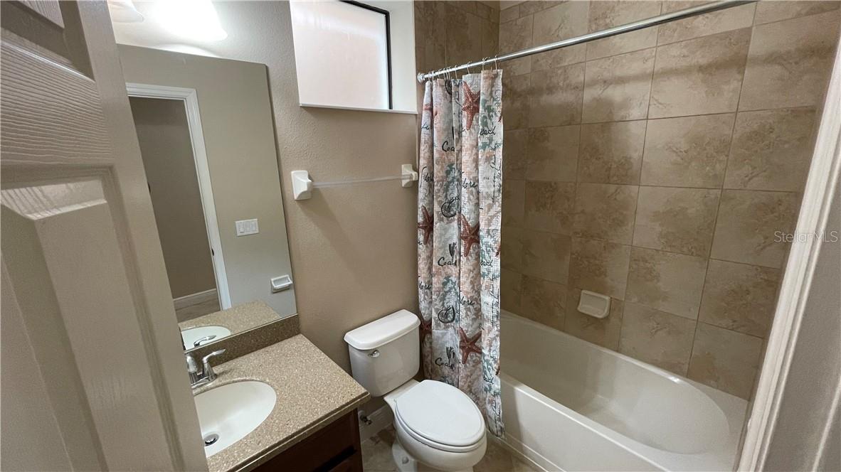 PALMA SOLA TRACE CONDO OR2185/736 - Residential Lease