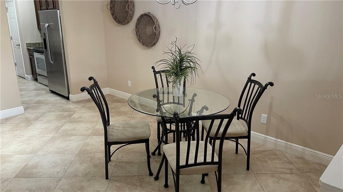 PALMA SOLA TRACE CONDO OR2185/736 - Residential Lease