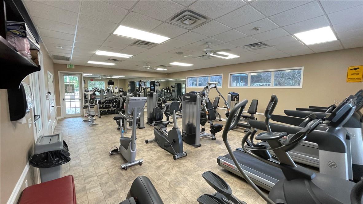 PALMA SOLA TRACE CONDO OR2185/736 - Residential Lease