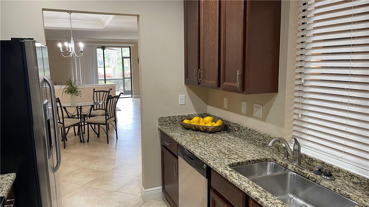 PALMA SOLA TRACE CONDO OR2185/736 - Residential Lease