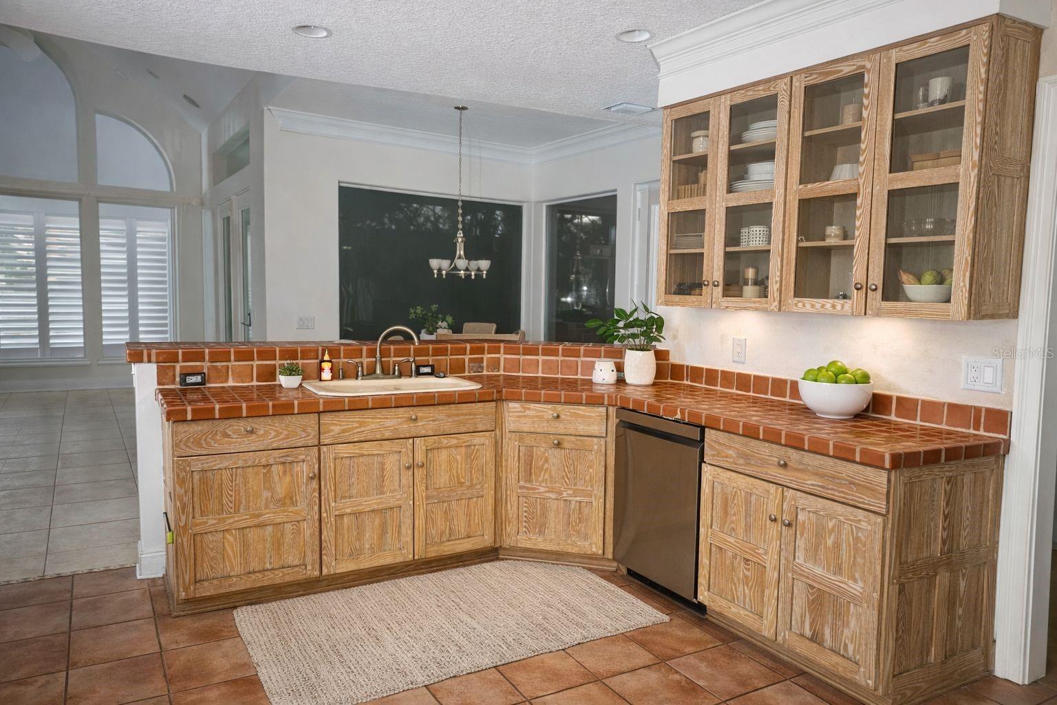 MARSH LNDG/SAWGRASS 18 - Residential