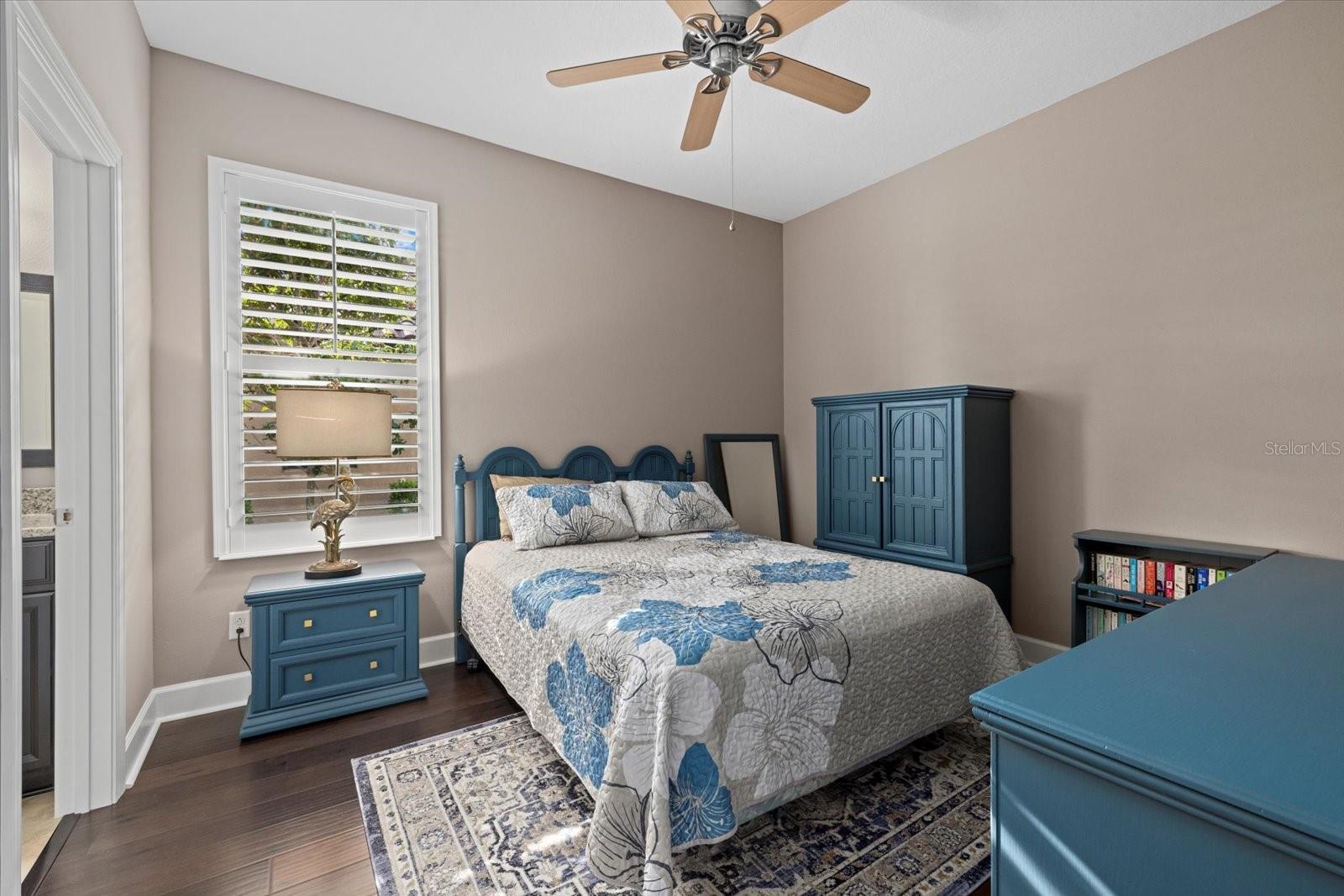 ESPLANADE PH II - Residential