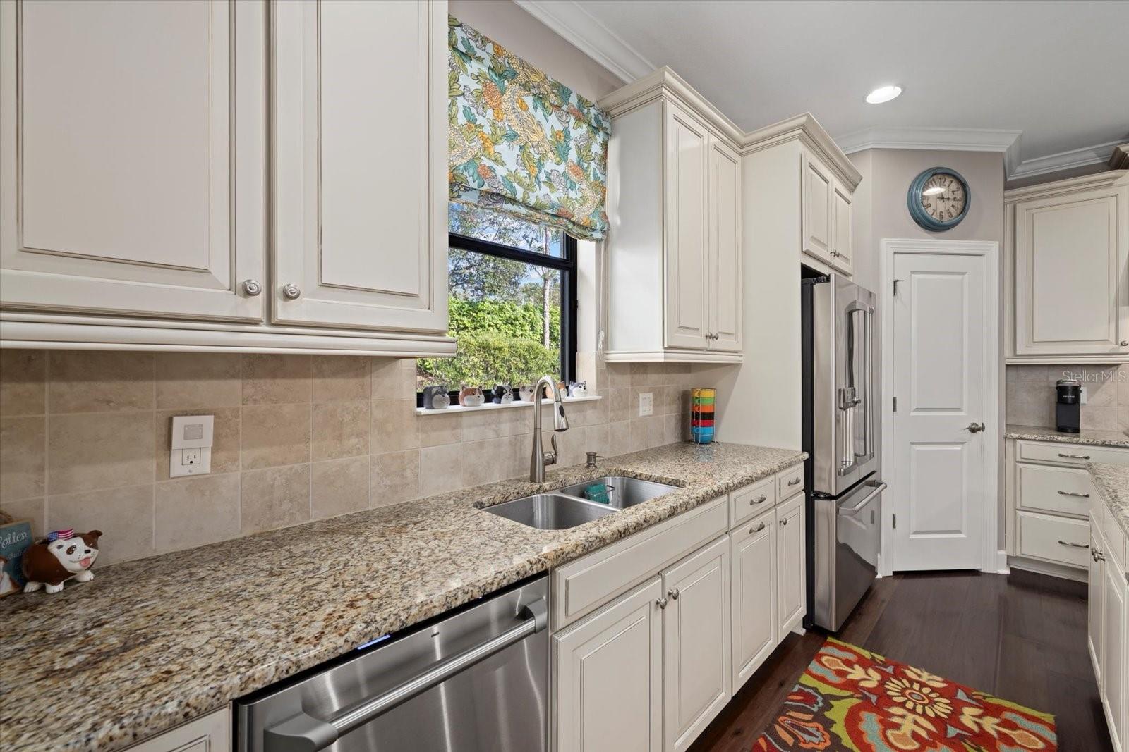 ESPLANADE PH II - Residential