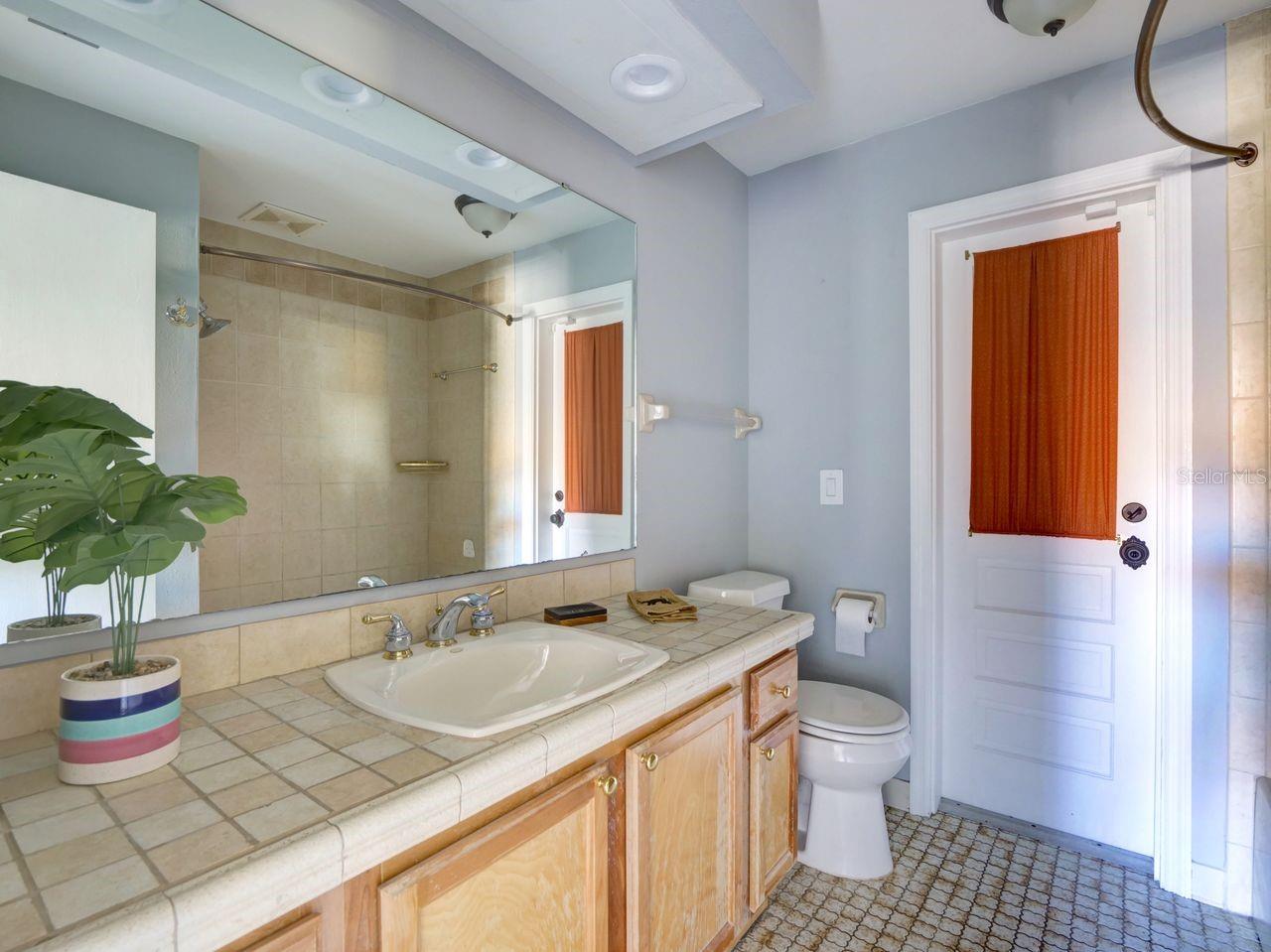 ROSEMONT - Residential