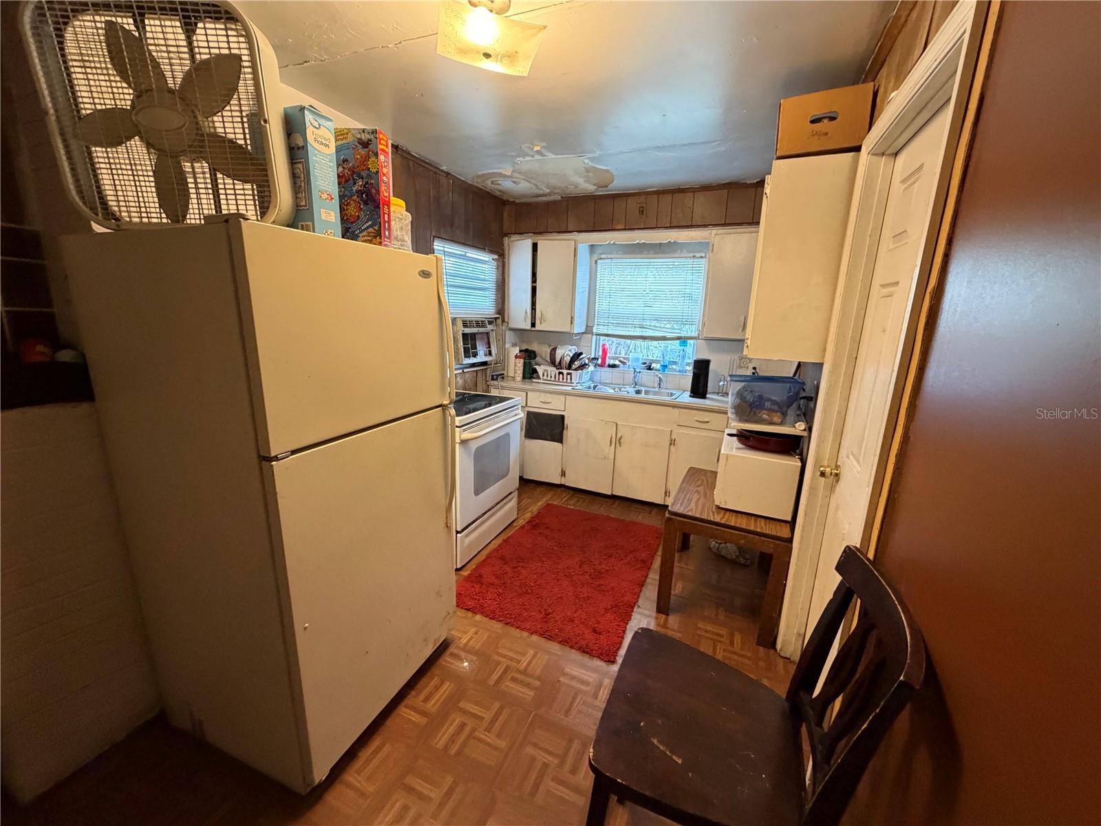 ROBSON BROS SUB - Residential