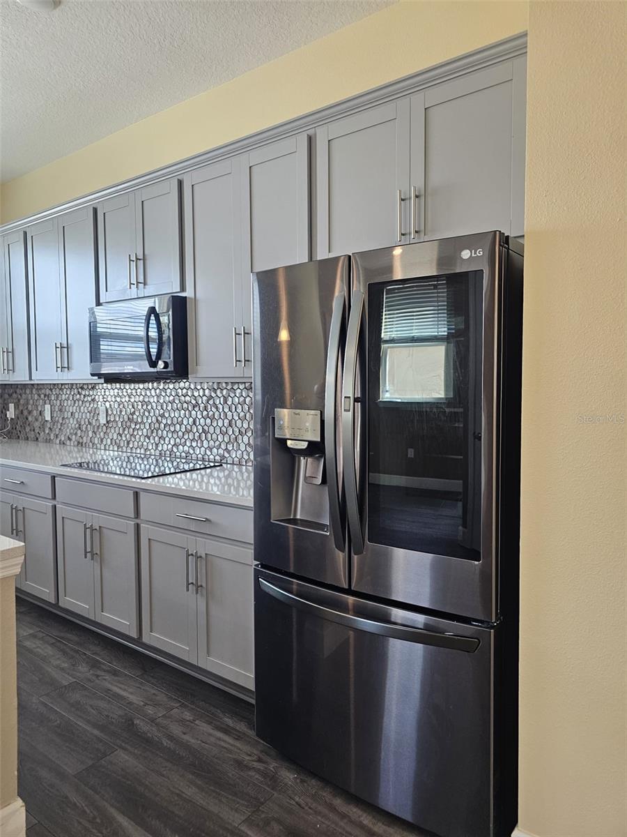 AVALON TWNHMS - Residential