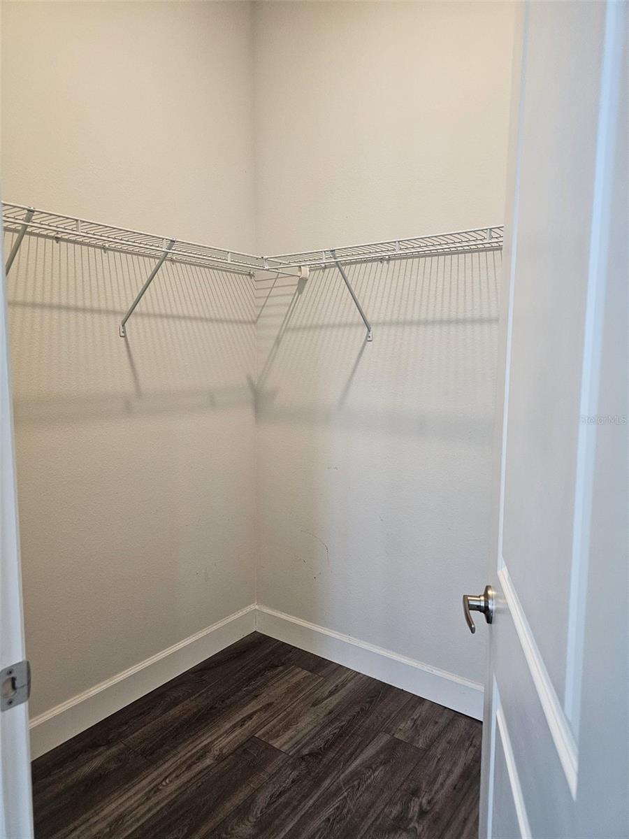 AVALON TWNHMS - Residential