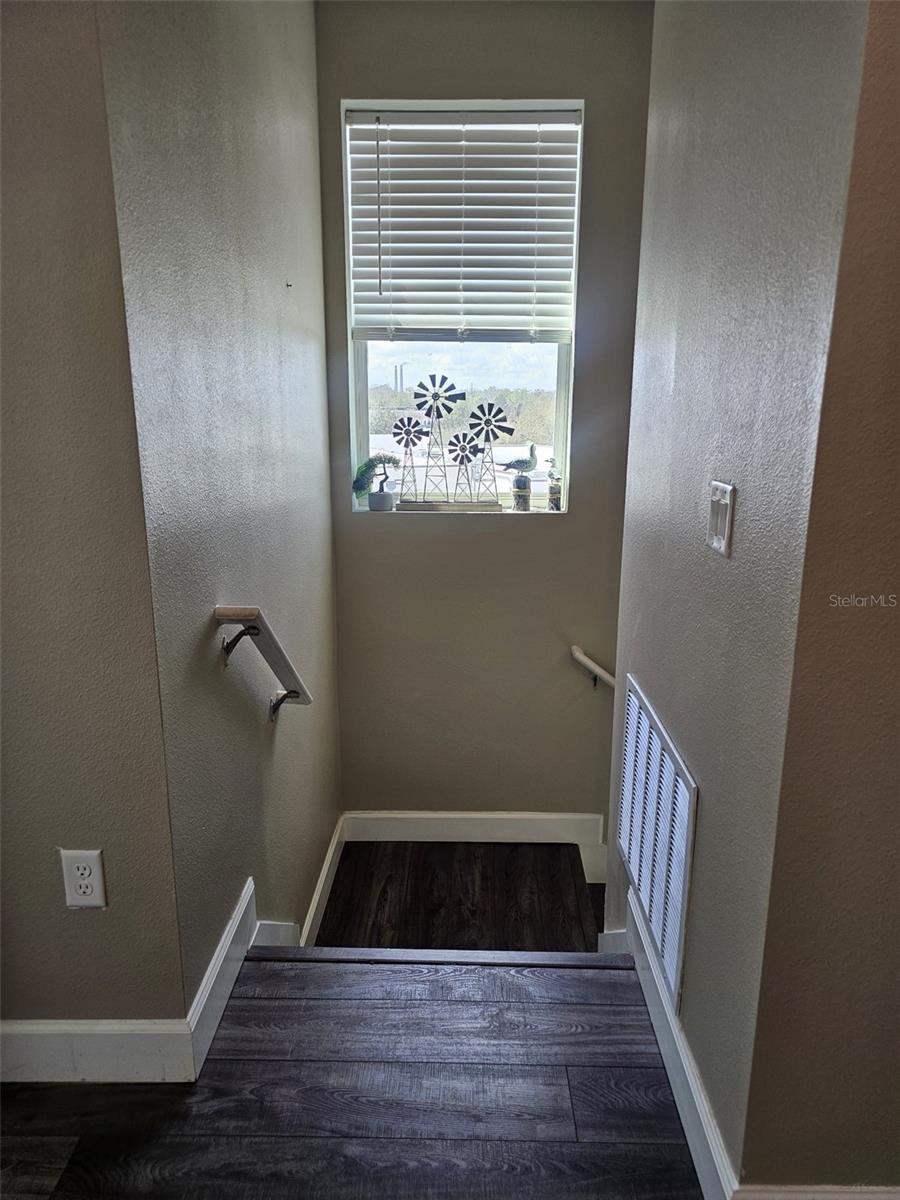 AVALON TWNHMS - Residential