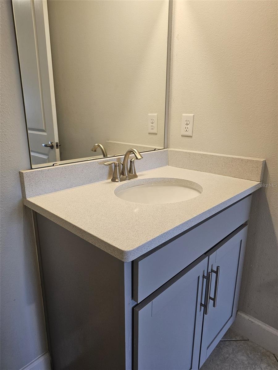 AVALON TWNHMS - Residential