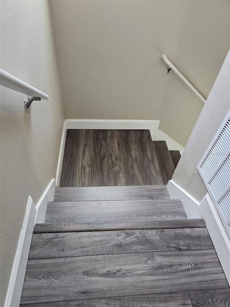 AVALON TWNHMS - Residential