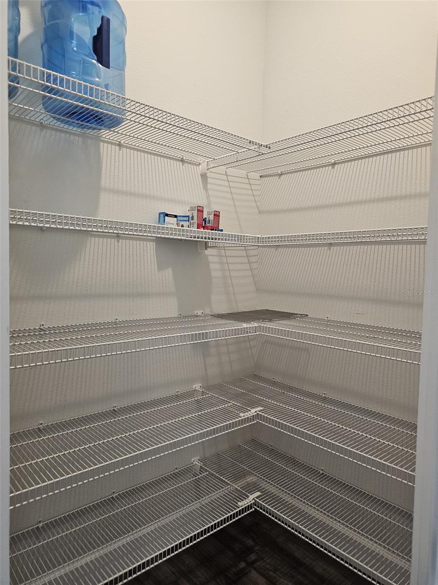 AVALON TWNHMS - Residential