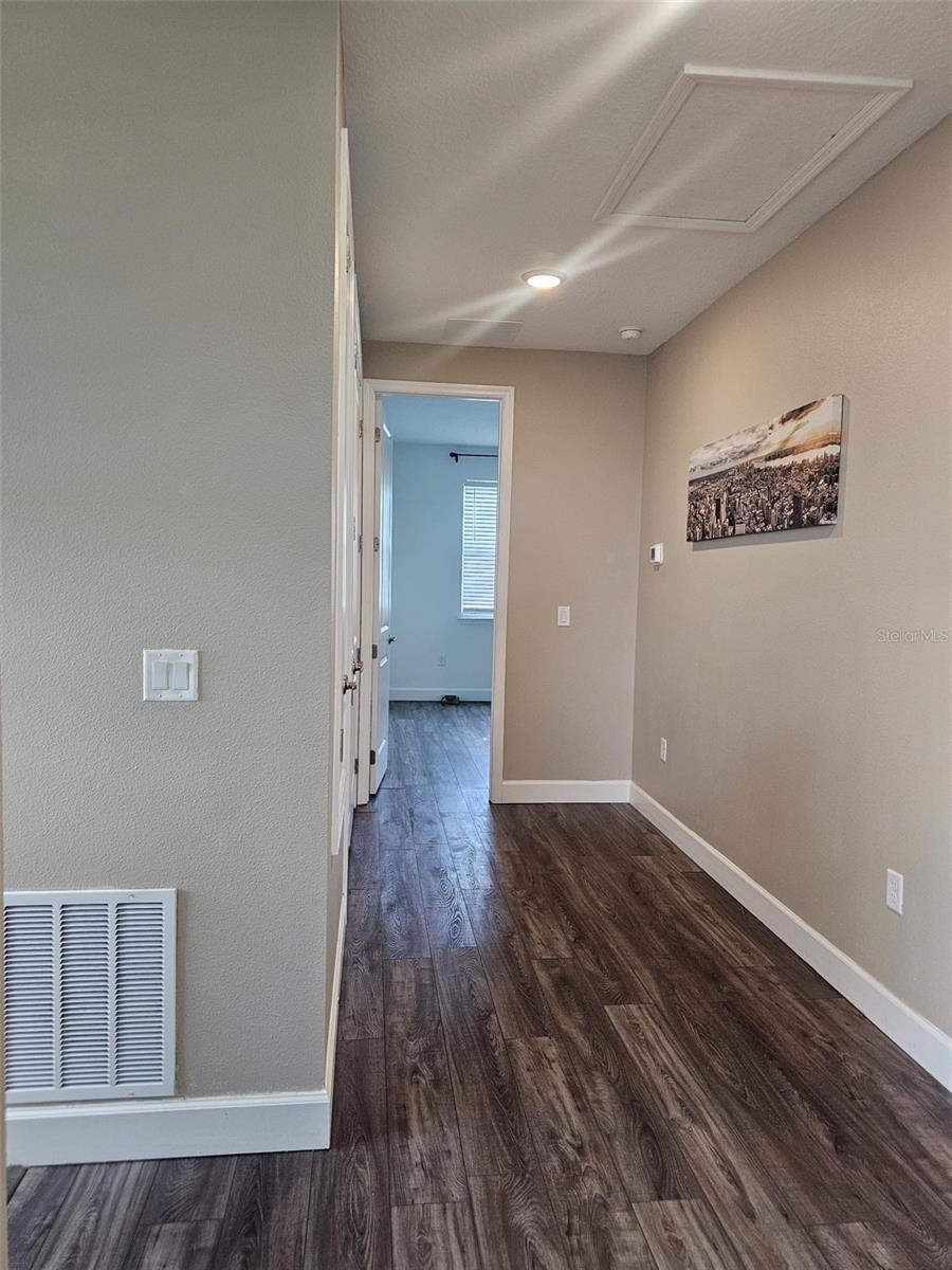 AVALON TWNHMS - Residential