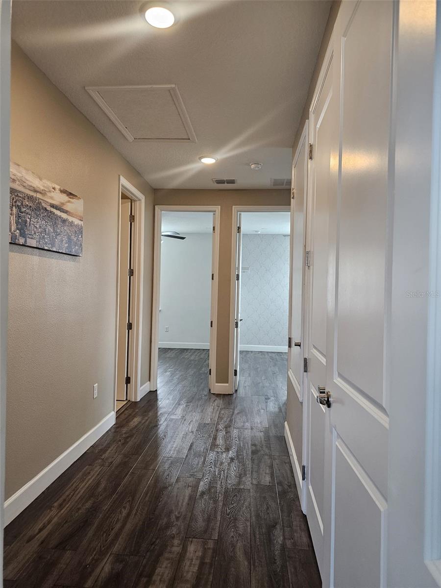 AVALON TWNHMS - Residential