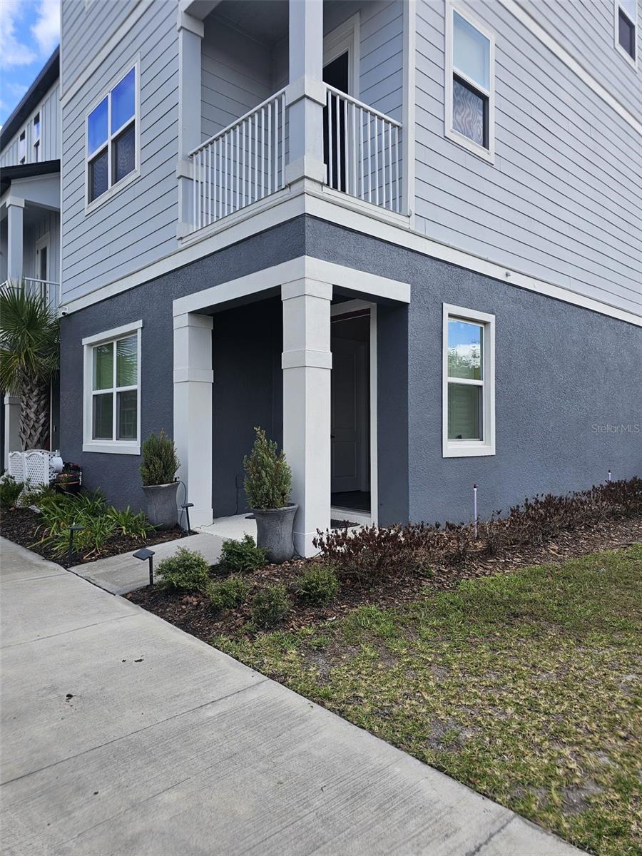 AVALON TWNHMS - Residential