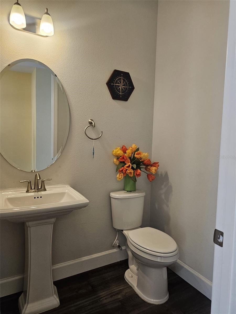 AVALON TWNHMS - Residential