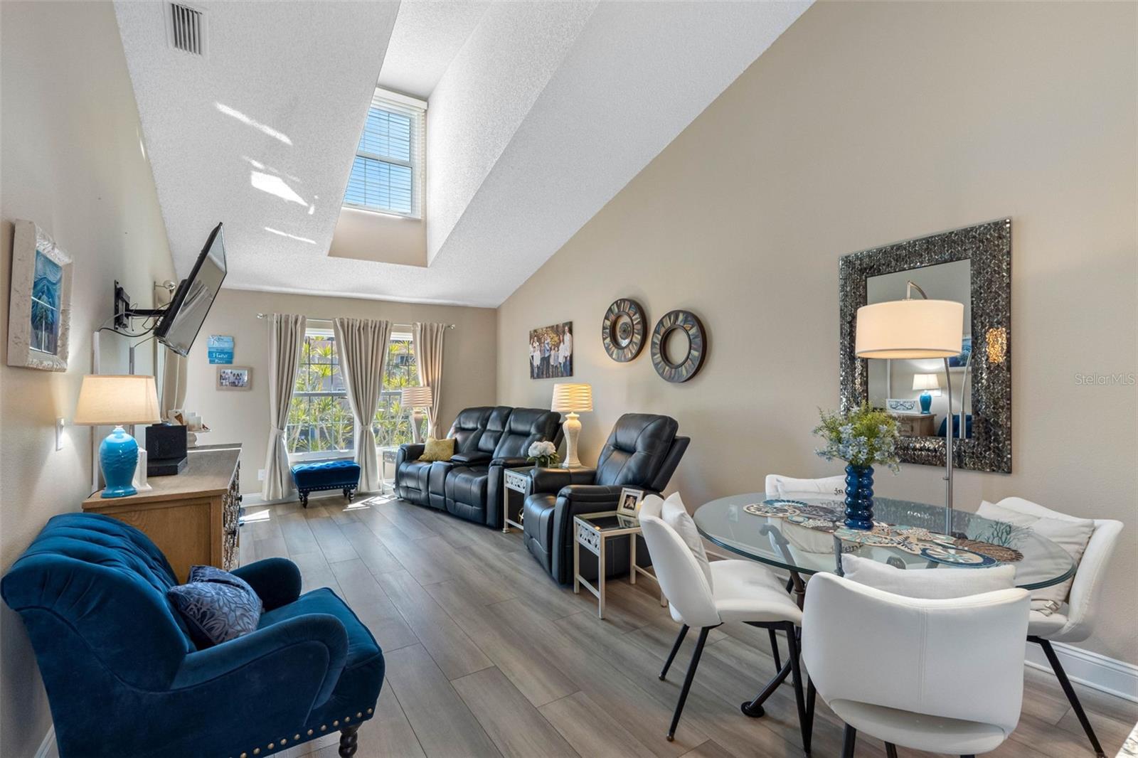 SUN KETCH CONDO - Residential