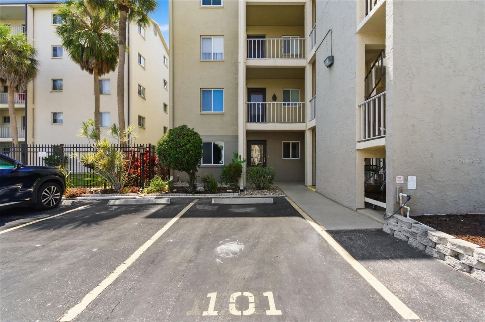 3500 LAKE BAYSHORE DRIVE K 101