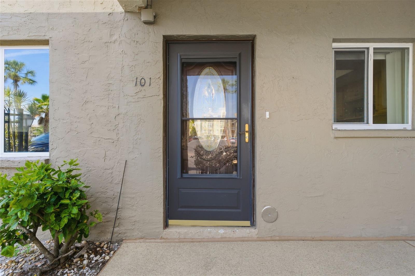 3500 LAKE BAYSHORE DRIVE K 101