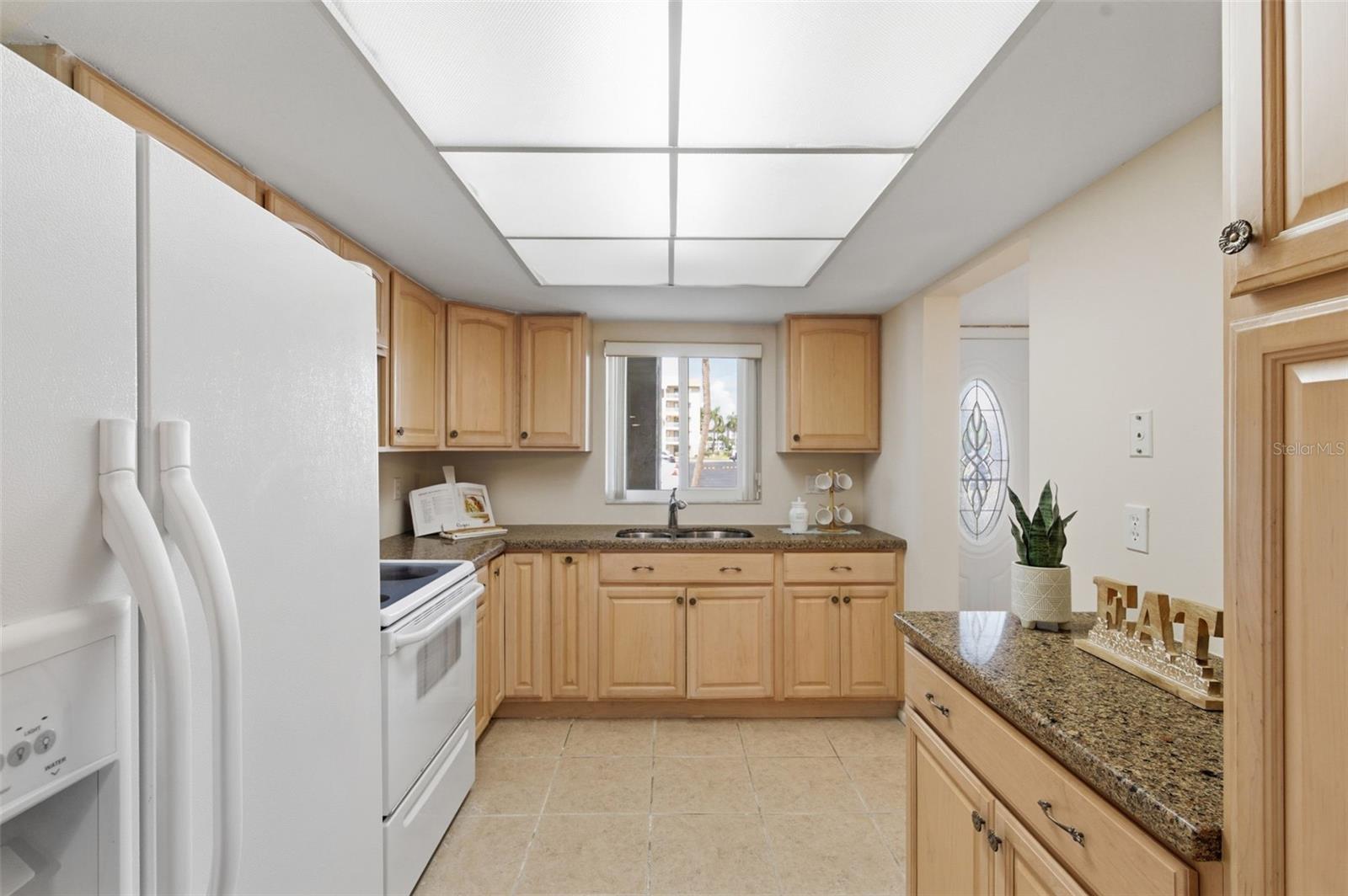 BAYSHORE ON THE LAKE APTS II SEC 3 - Residential