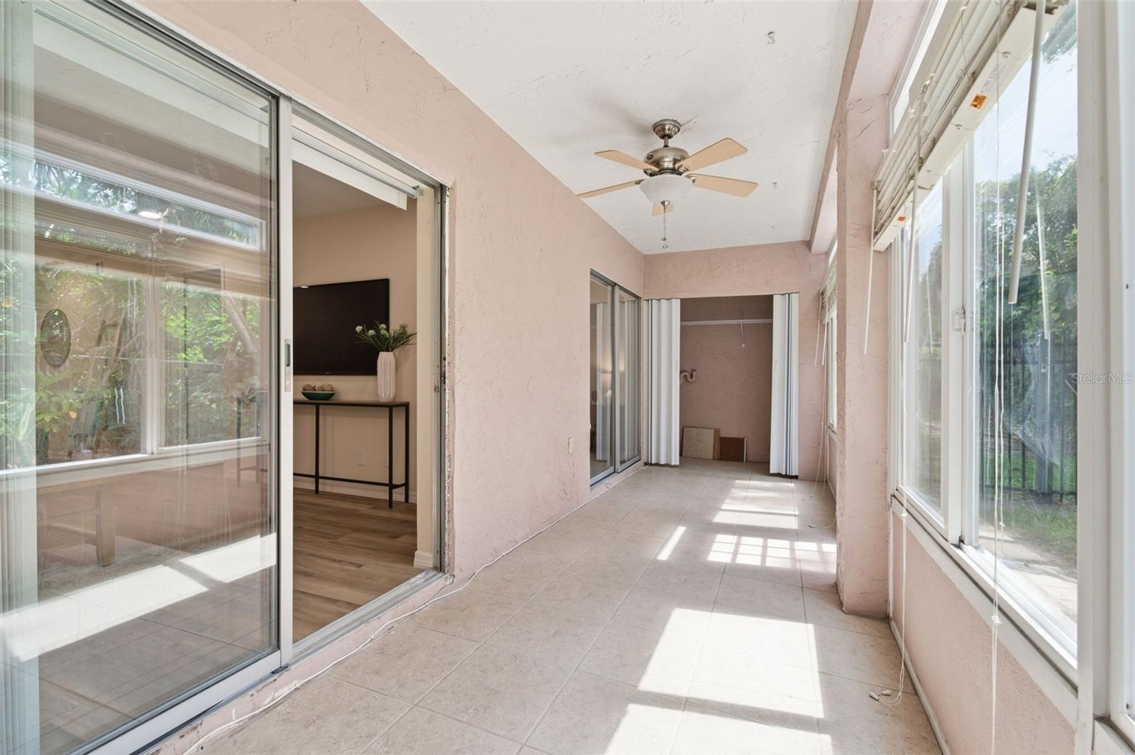 BAYSHORE ON THE LAKE APTS II SEC 3 - Residential