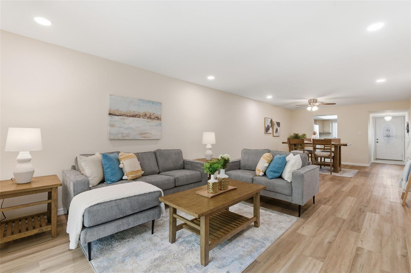 BAYSHORE ON THE LAKE APTS II SEC 3 - Residential