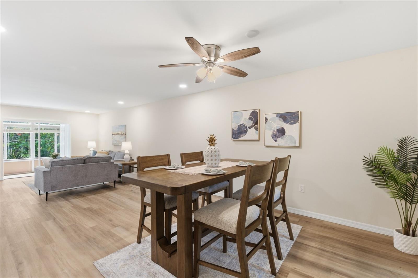 BAYSHORE ON THE LAKE APTS II SEC 3 - Residential