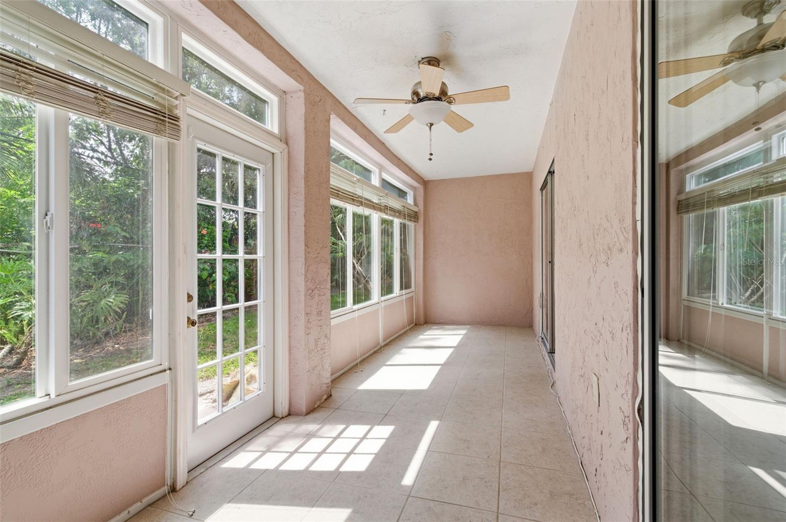 BAYSHORE ON THE LAKE APTS II SEC 3 - Residential