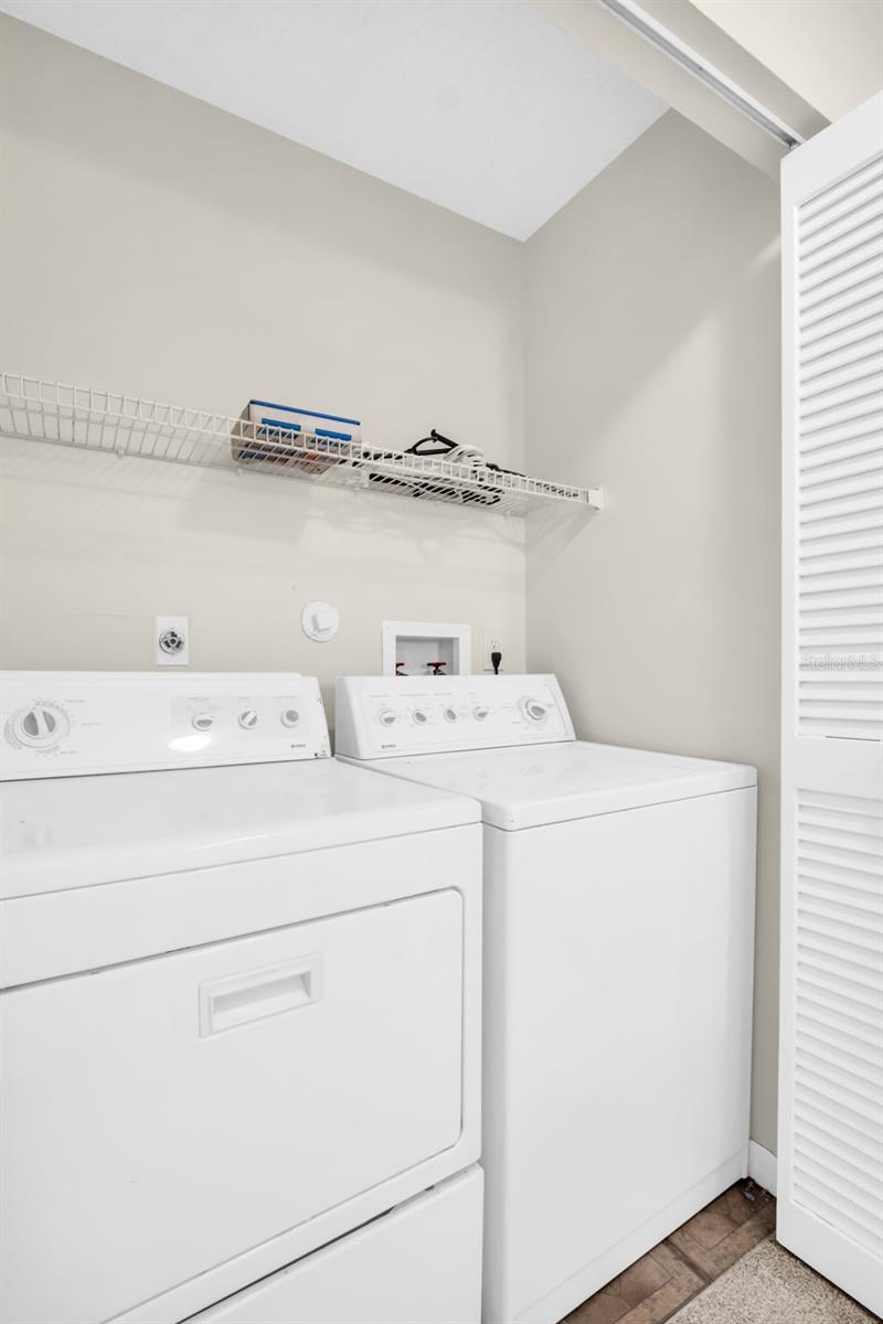 CHATEAUX DE VILLE - Residential Lease