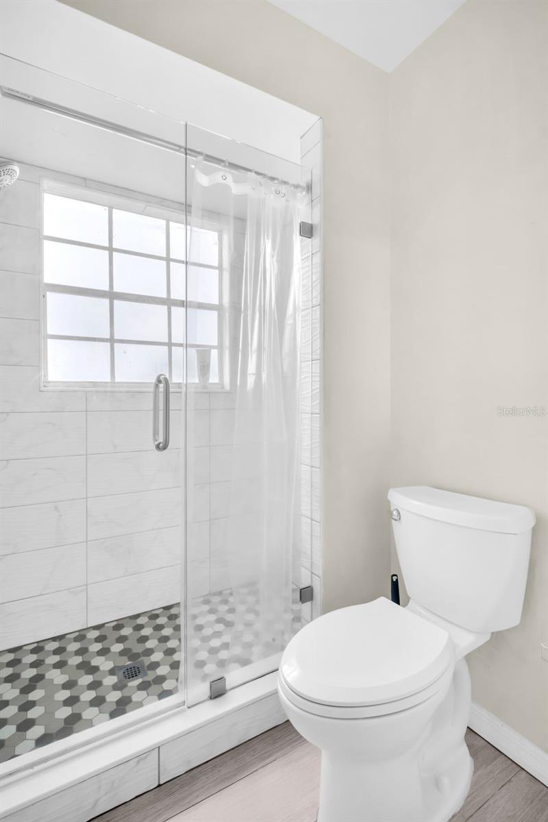 CHATEAUX DE VILLE - Residential Lease