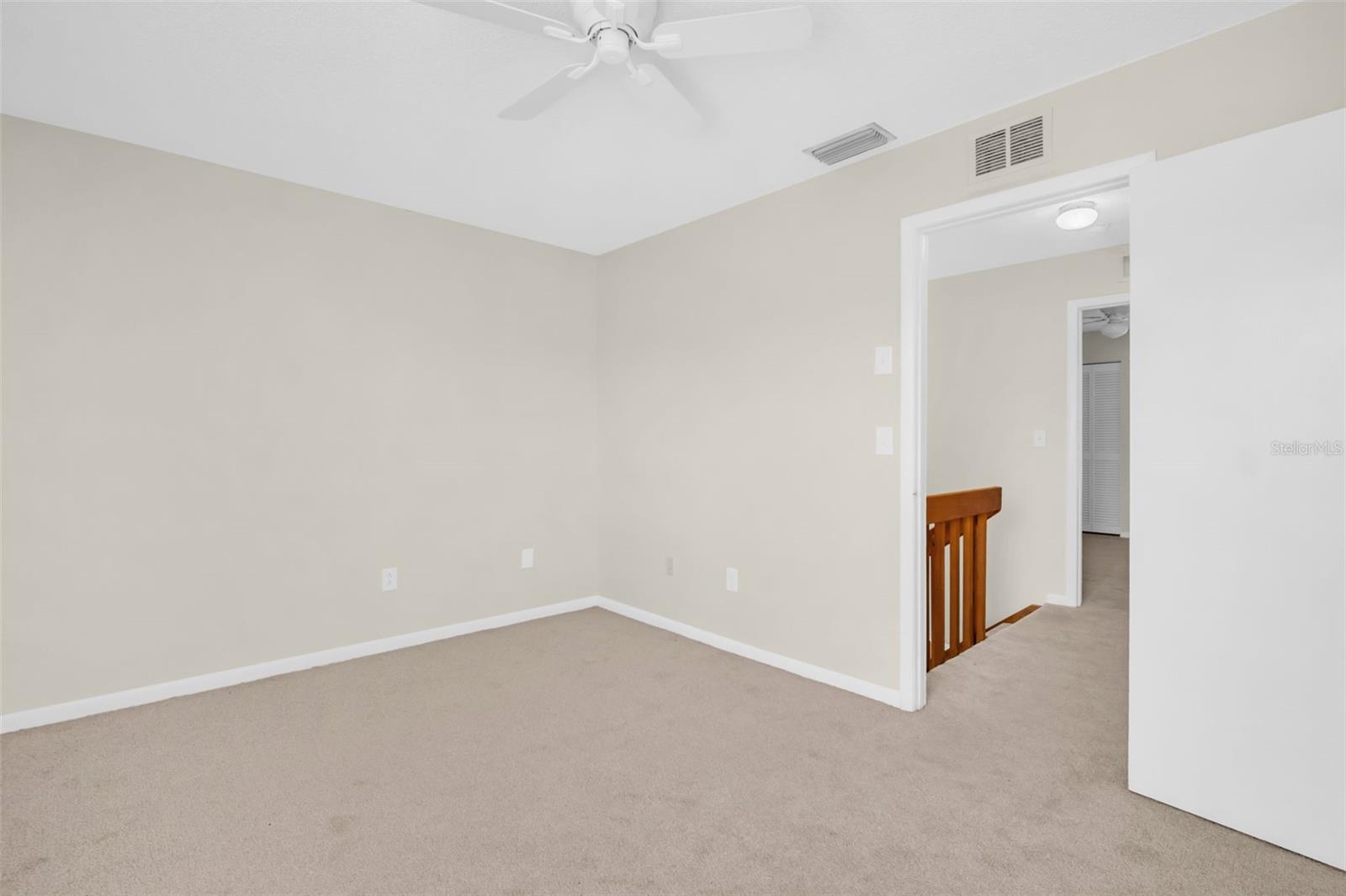 CHATEAUX DE VILLE - Residential Lease