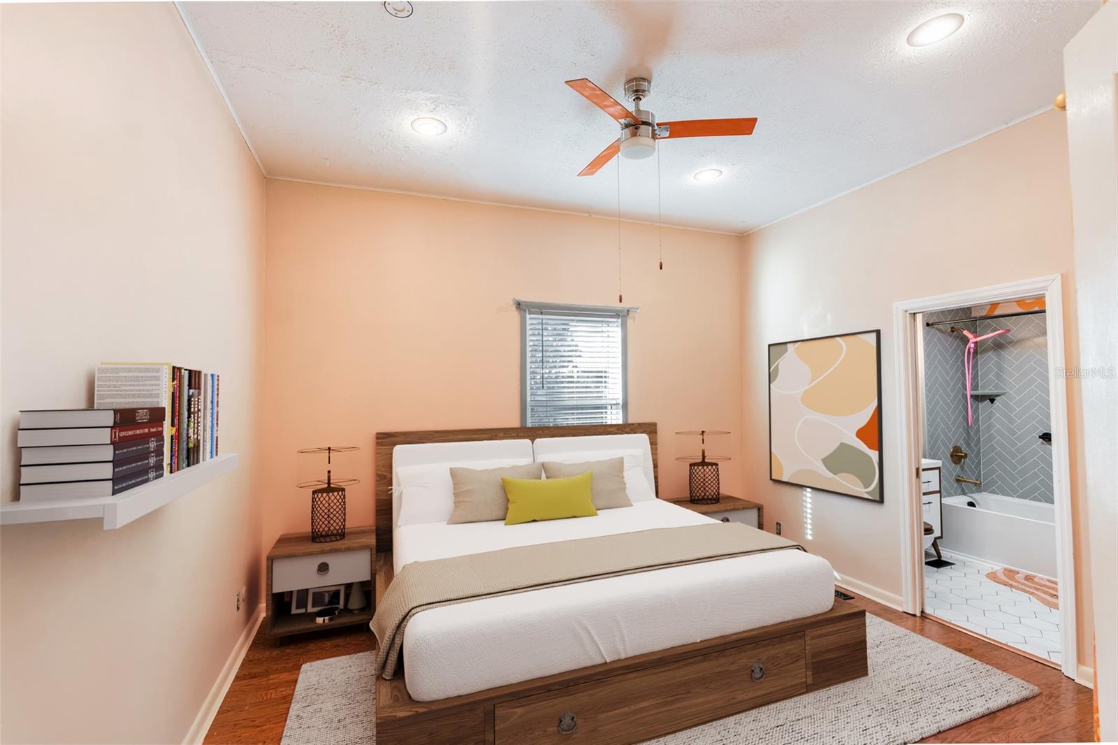 DELAND W 01/2 BLK 88 - Residential