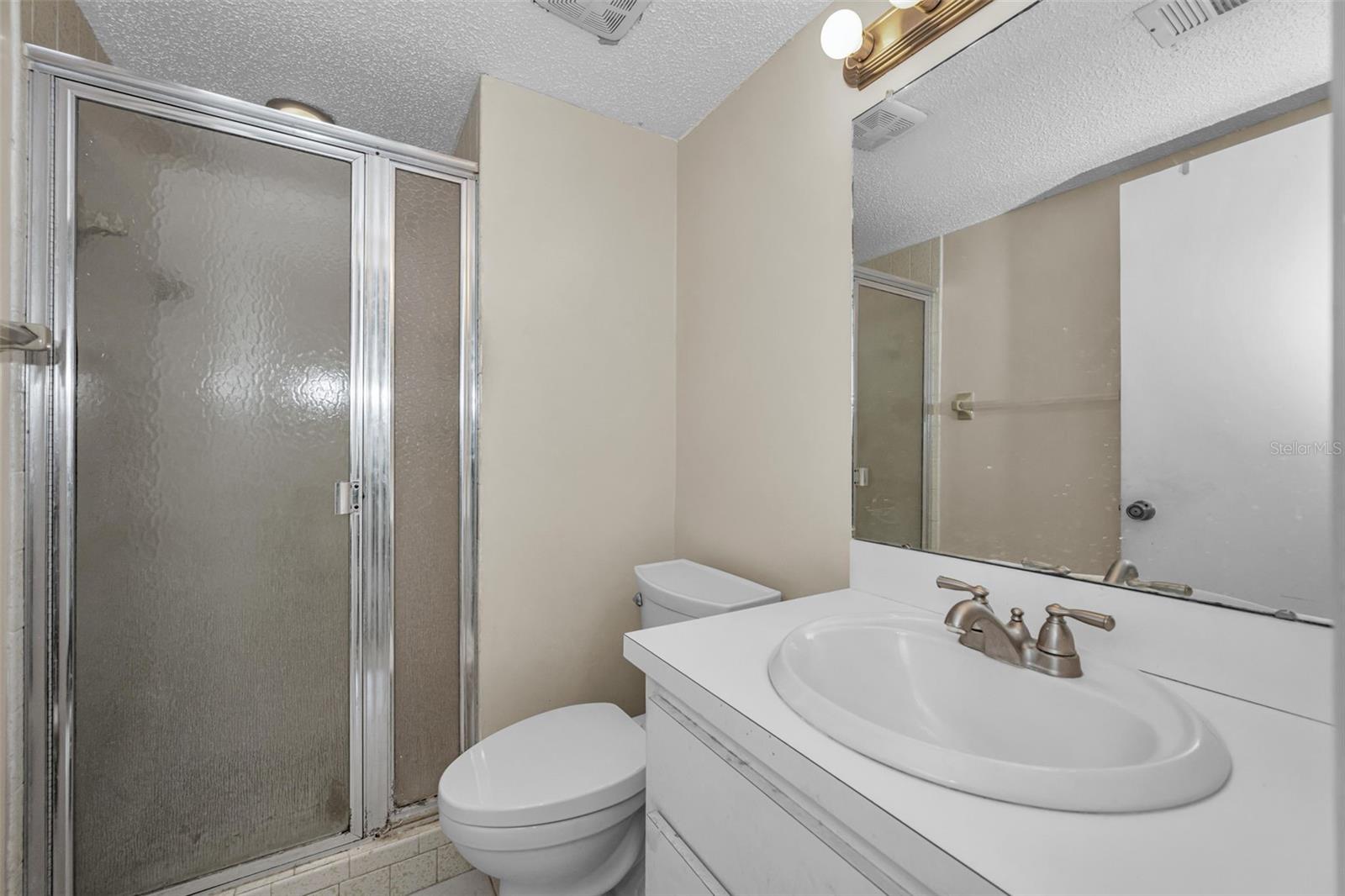 BEACON LAKES CONDO 05 01 - Residential