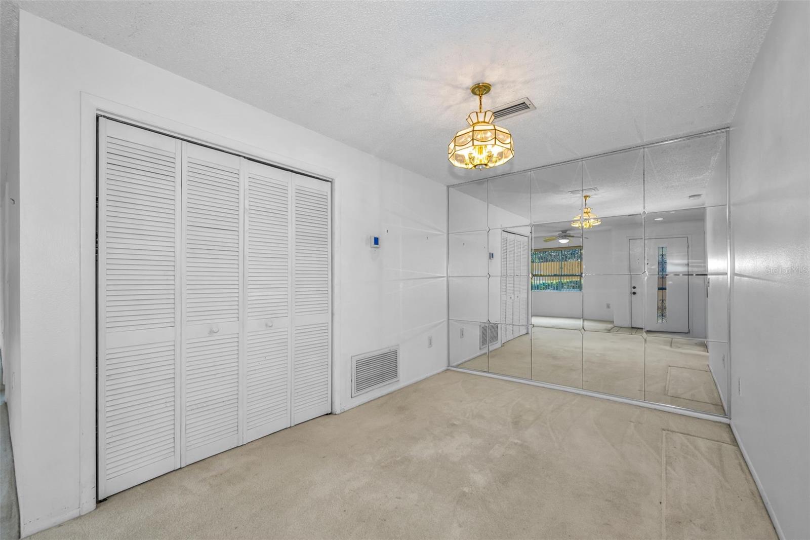 BEACON LAKES CONDO 05 01 - Residential