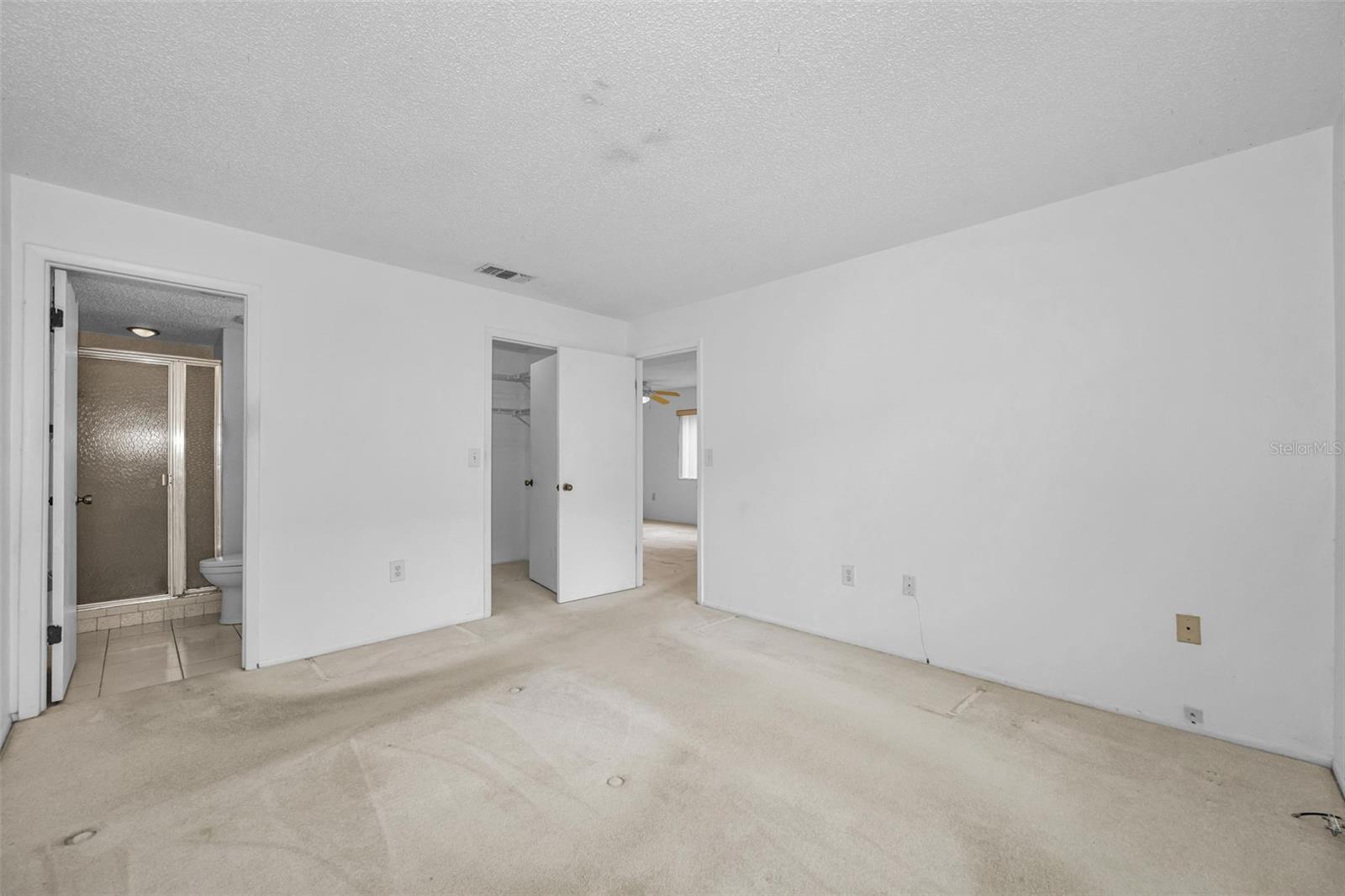 BEACON LAKES CONDO 05 01 - Residential