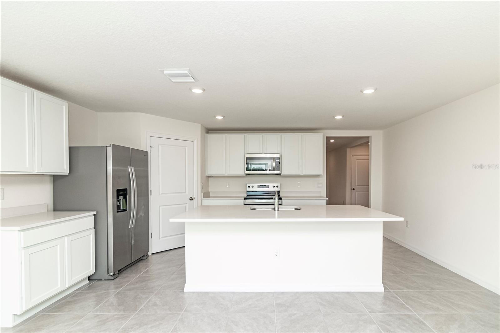 OCALA CROSSINGS SOUTH - Residential Lease