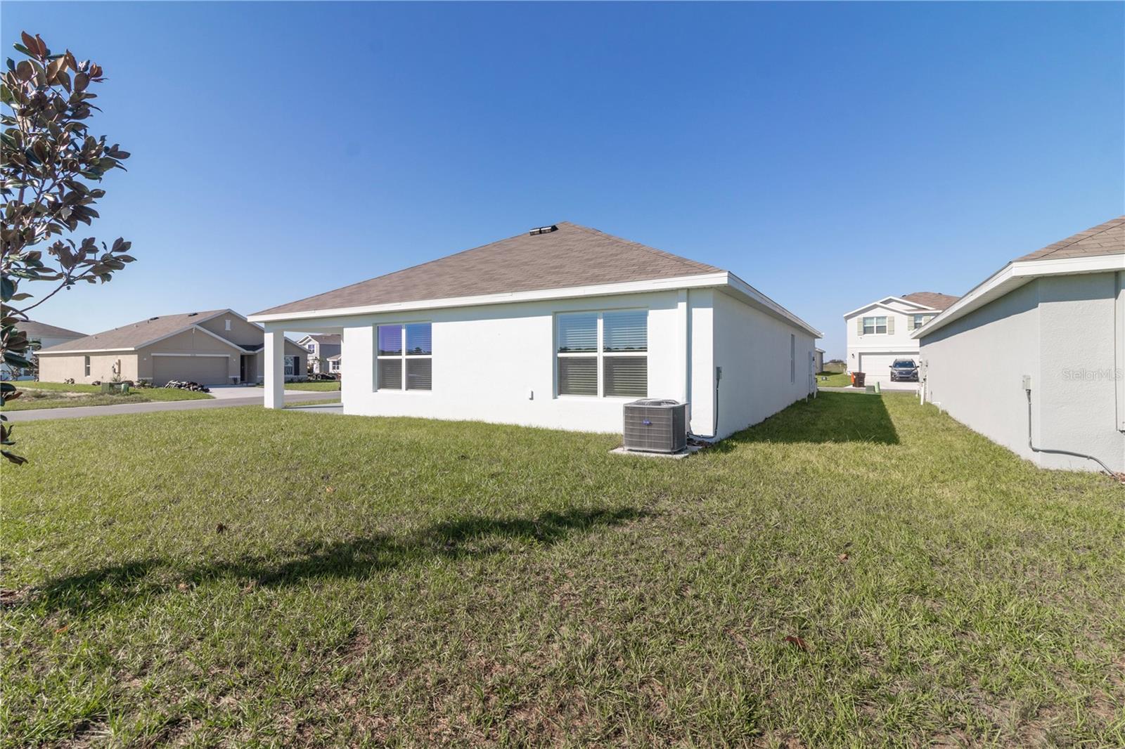 OCALA CROSSINGS SOUTH - Residential Lease