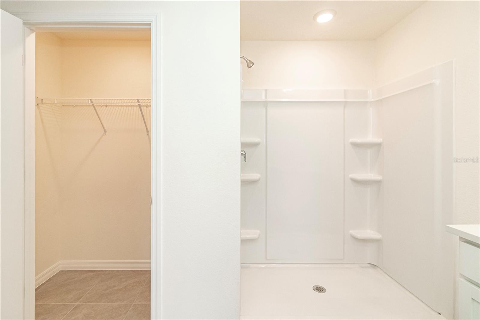 OCALA CROSSINGS SOUTH - Residential Lease