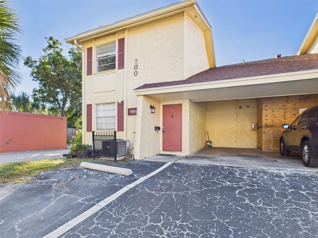 Photo of 7502 Bolanos Court, Tampa, FL 33615 (MLS # P4936909)