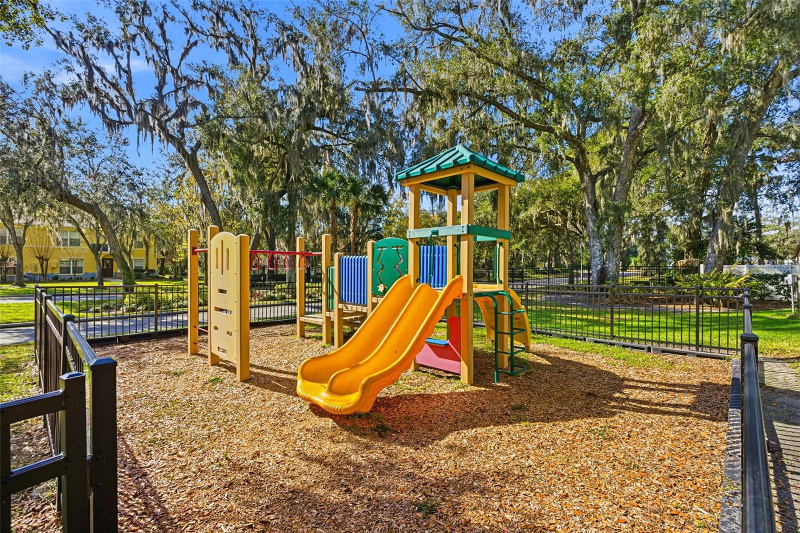 EILAND PARK TWNHMS - Residential