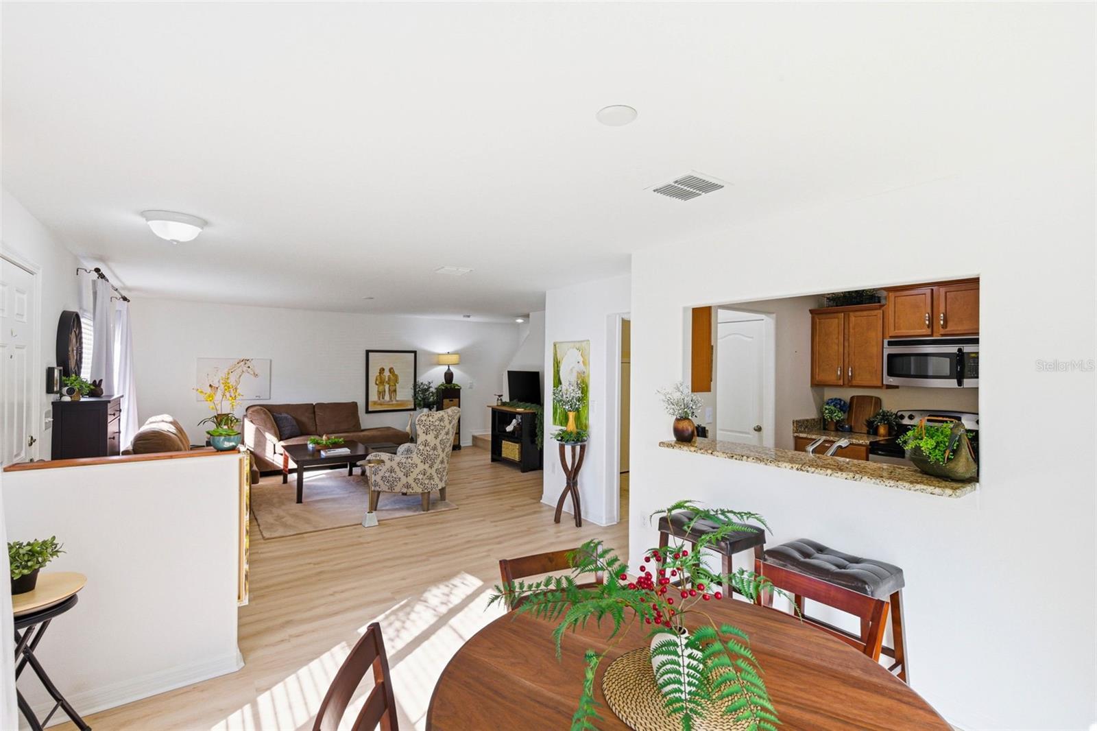 EILAND PARK TWNHMS - Residential