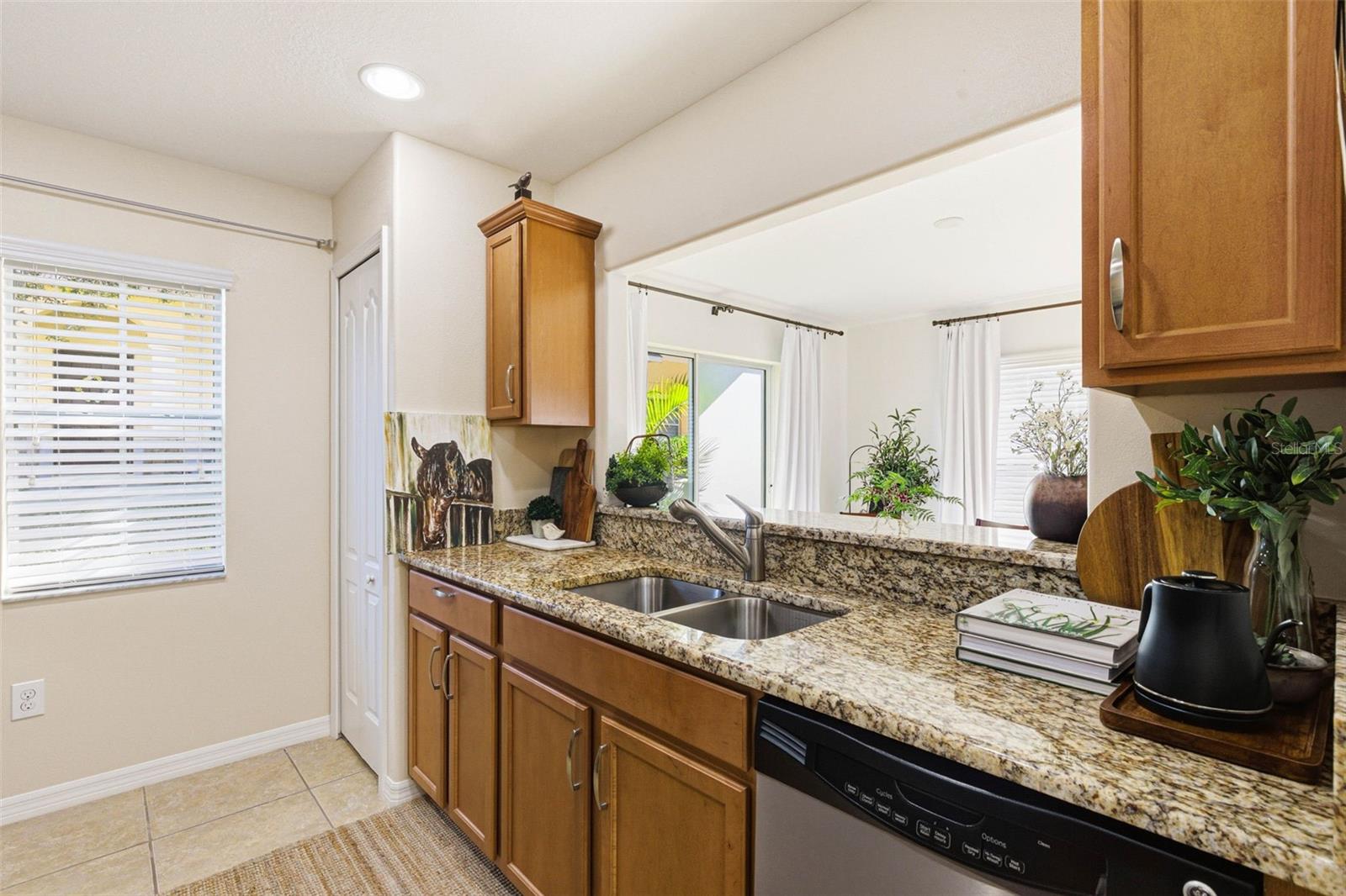 EILAND PARK TWNHMS - Residential