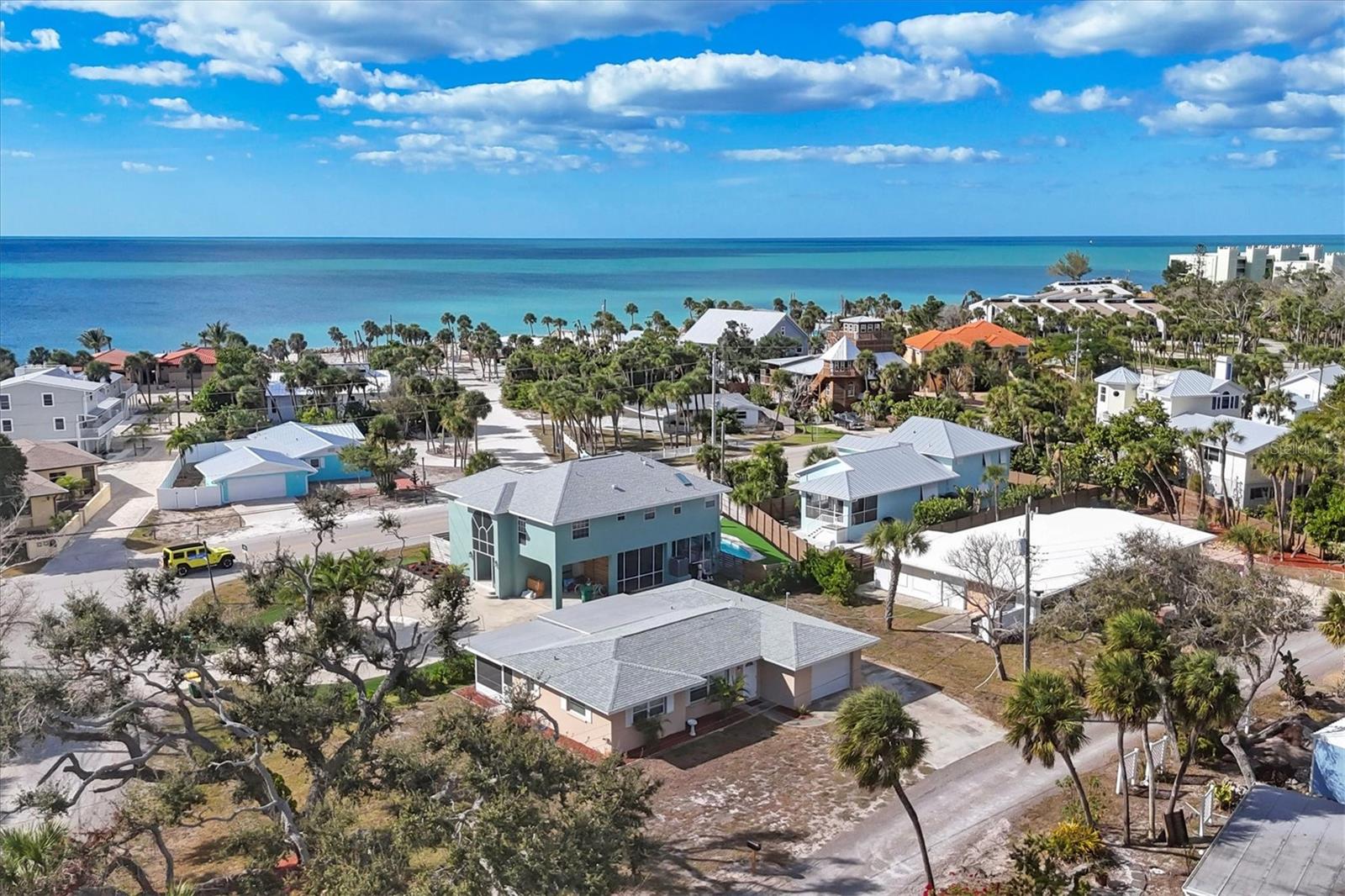 PELICAN SHORES - Residential