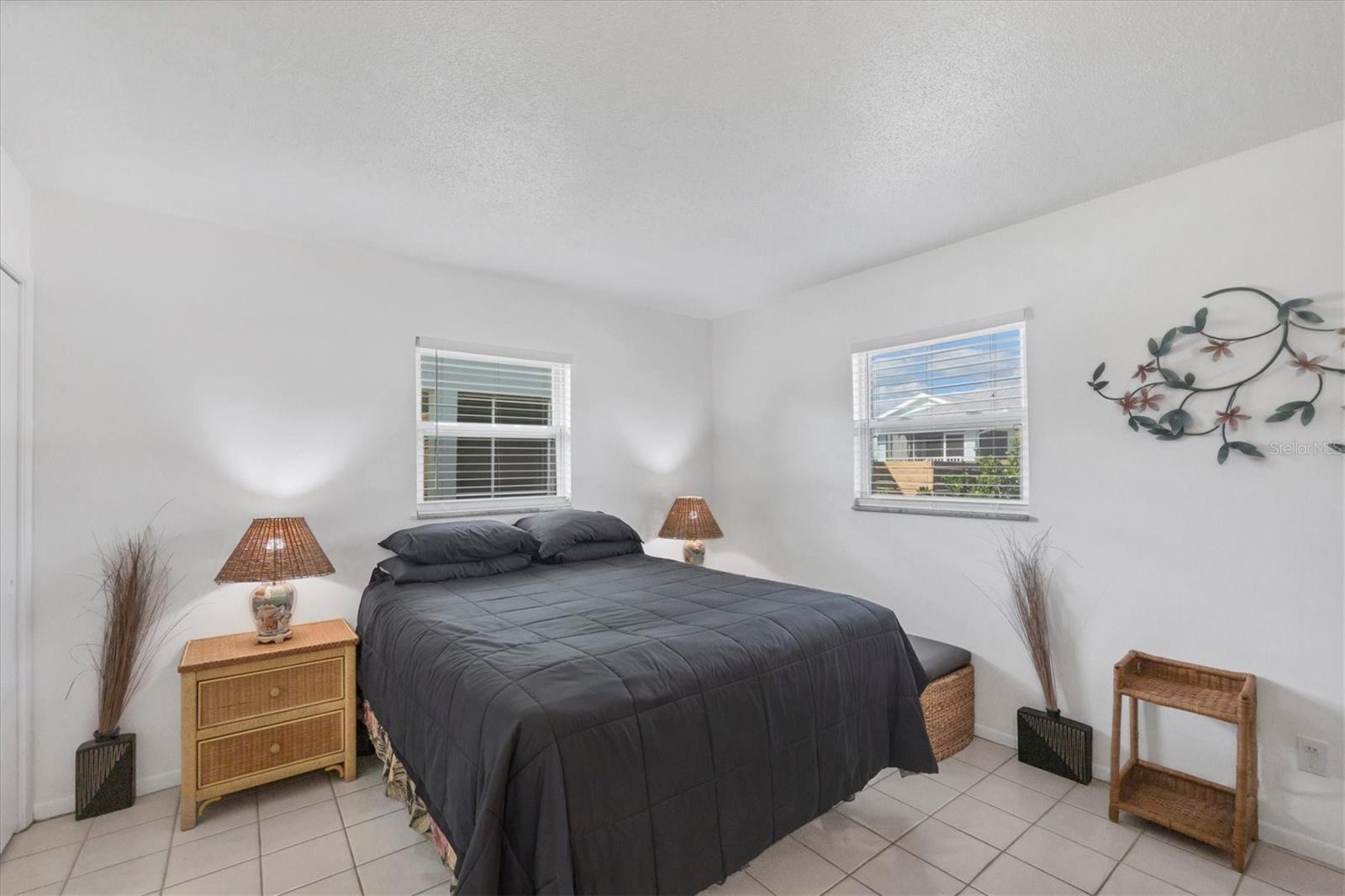 PELICAN SHORES - Residential