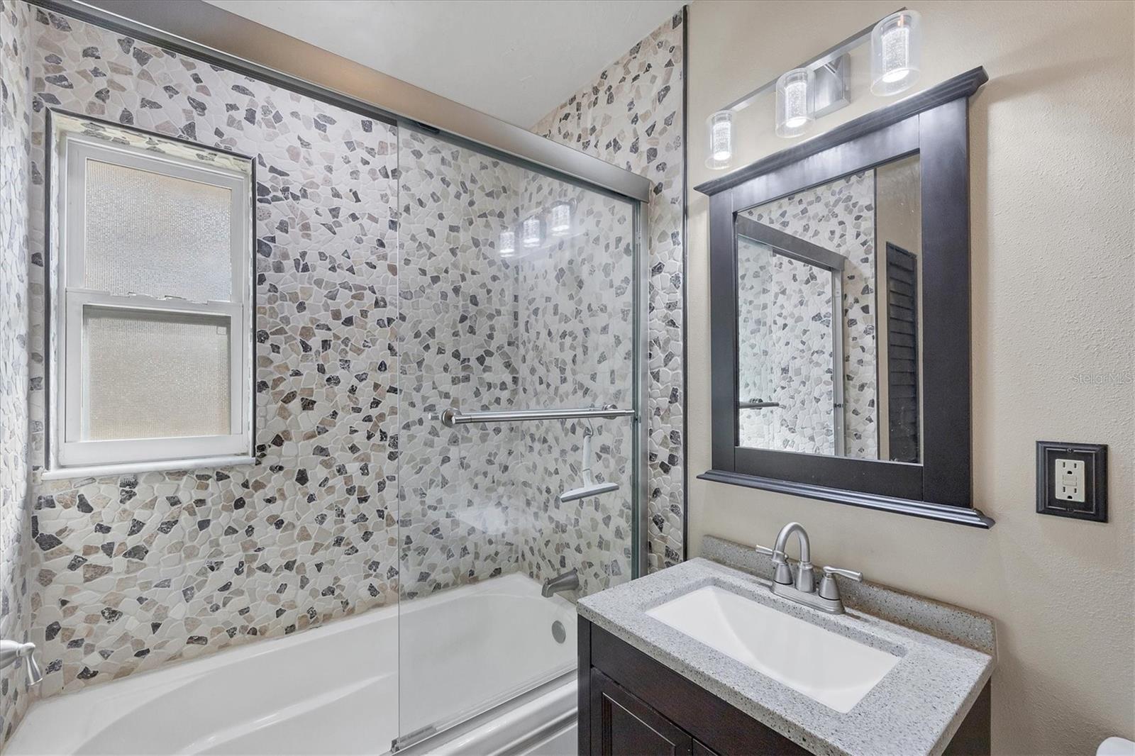 PELICAN SHORES - Residential